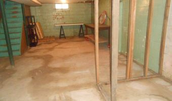 311 W Sycamore St, Abbotsford, WI 54405