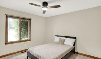 369 Rodeo Dr, Indianapolis, IN 46217