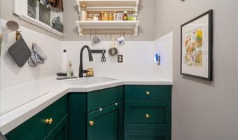 52 S Swan St # G, Albany, NY 12210