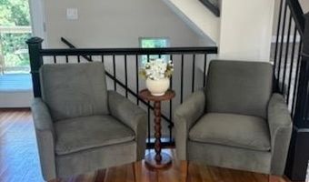 5 Ludlow St, Johnston, RI 02919
