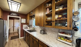 537 ART St, Brookings, OR 97415