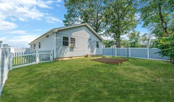 60 Overland Ave, Amityville, NY 11701