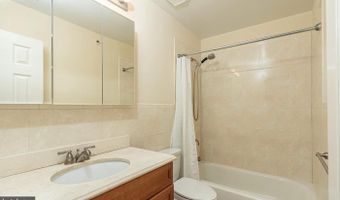 5453 WHITLEY PARK Ter TH-4, Bethesda, MD 20814