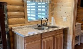 1 LOG CABIN, Auburn, WY 83111