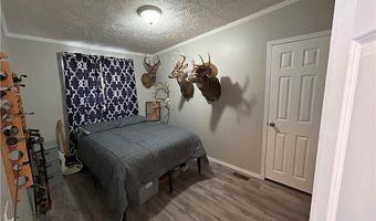 202 Blackbird Dr, Ashton, WV 25503