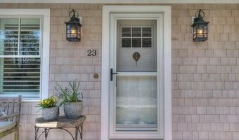23 Chachapacassett Rd, Barrington, RI 02806