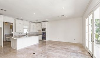12038 Lake Estates Ave, Baton Rouge, LA 70810