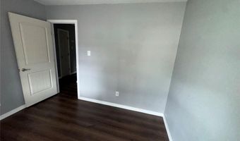 412 7th St, Barling, AR 72923