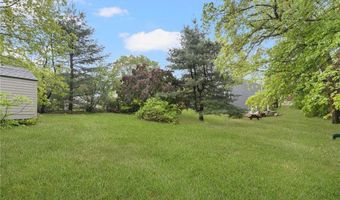 147 Bishop Hill Rd, Johnston, RI 02919