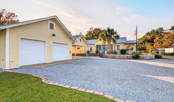 134 Keller St, Bay St. Louis, MS 39520