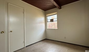 110 Harrison St, Hawthorne, NV 89415