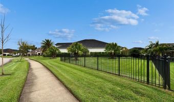 6927 CRESTPOINT Dr, Apollo Beach, FL 33572