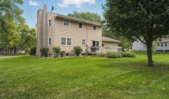 8949 Rosewood Ln N, Maple Grove, MN 55369