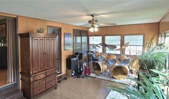3050 Gaineswood Ave, Baxter Springs, KS 66713