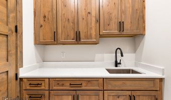 33 Leachman Ln, Bozeman, MT 59718