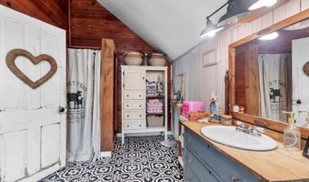 1098 Charles Marks Rd, Arnaudville, LA 70512