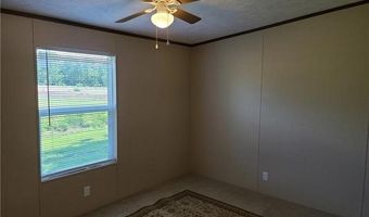 2008 AIRBASE Rd, Alexandria, LA 71303