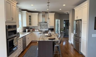 7 Hammerstone Ln, Altamont, NY 12009