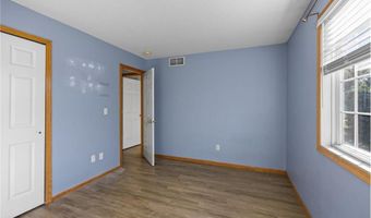 6524 154th St W 107, Apple Valley, MN 55124