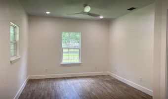 180 Lovers Ln, Alto, TX 75925