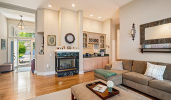 11 Jumping Brook Ln, Barnegat, NJ 08005