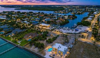 6504 SURFSIDE Blvd 8, Apollo Beach, FL 33572