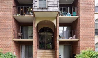 3334 WOODBURN VILLAGE Dr 33, Annandale, VA 22003