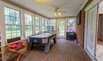 1194 Blackshear Hwy, Baxley, GA 31513