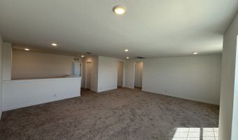 10911 Bop Ln, Adkins, TX 78101