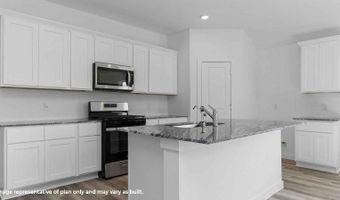 518 Robin St, Angleton, TX 77515