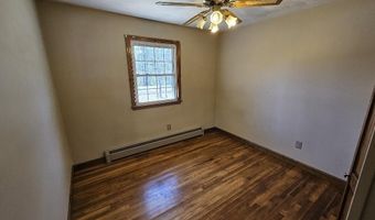 713 Mcgrath Pond Rd, Belgrade, ME 04917
