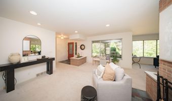 1365 Chalmers Dr, Ann Arbor, MI 48104