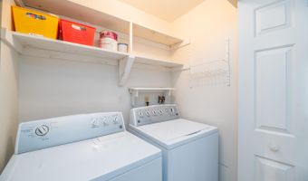 34 Parkwood Dr, Augusta, ME 04330