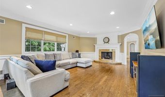 35 Franklin Tpke, Allendale, NJ 07401