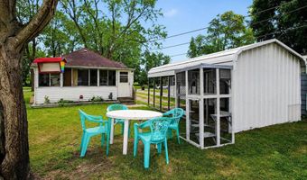 1215 Rosedale St, Alma, MI 48801