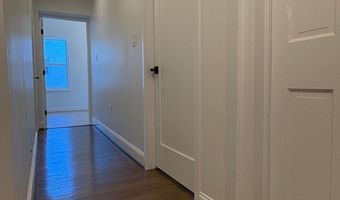 2011 N UPTON St, Arlington, VA 22207