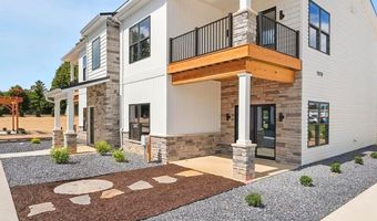 1030 S Wayne St, Angola, IN 46703