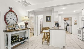400 Ulman Ave, Bay St. Louis, MS 39520