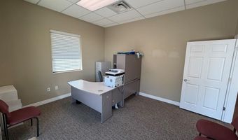 207 S Broadway St, Blackfoot, ID 83221