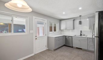 721 W Narroway St, Benton, AR 72019