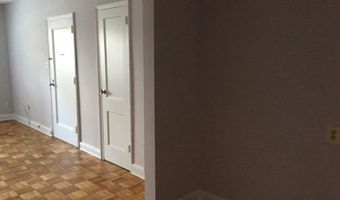 1724 N QUINN St 106, Arlington, VA 22209