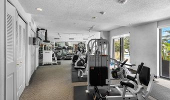1101 S ARLINGTON RIDGE Rd 214, Arlington, VA 22202