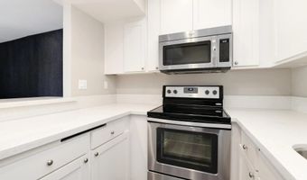 6775 Alvarado Rd 21, San Diego, CA 92120