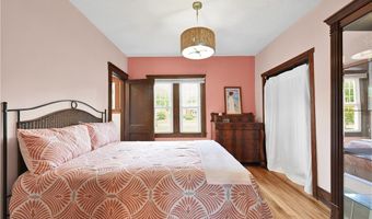 891 Park Ave, Amherst, OH 44001