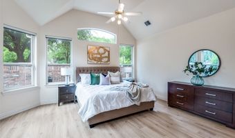 3752 Park Pl, Addison, TX 75001