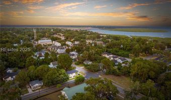 1711 Duke St, Beaufort, SC 29902