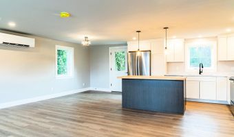 162 Waldo Ave, Belfast, ME 04915