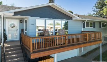 609 Calder Ave, American Falls, ID 83211
