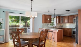 55 Vine St, East Greenwich, RI 02818