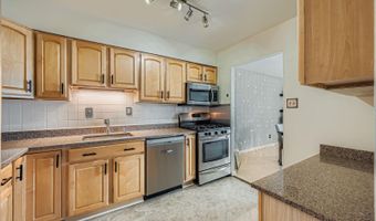 9900 GEORGIA Ave 27-716, Silver Spring, MD 20902